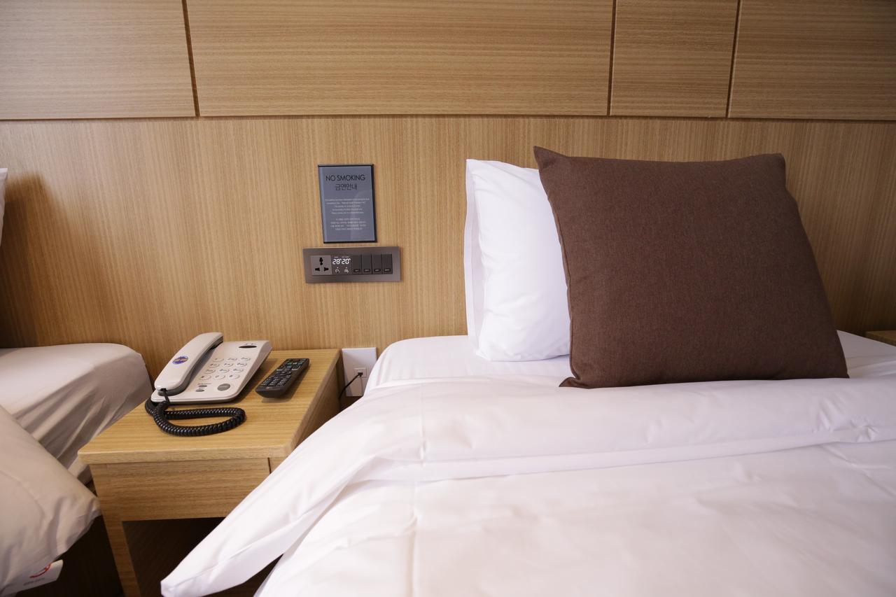 Honors Hotel Hwaseong Экстерьер фото