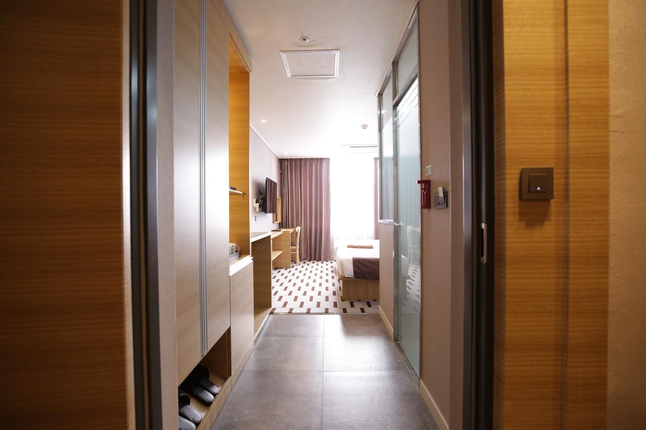 Honors Hotel Hwaseong Экстерьер фото